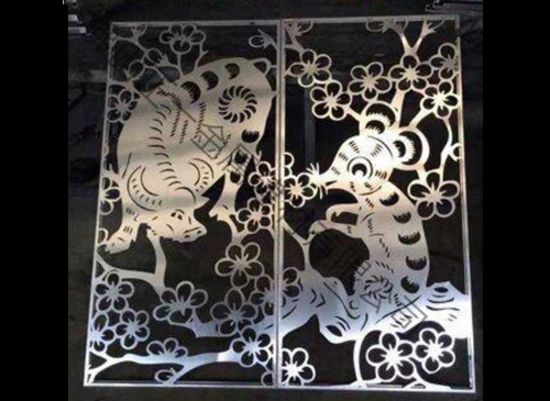 沖孔雕花鋁板